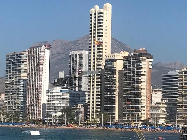 Apartamento Torre Levante 2 Habitaciones Benidorm Luaran gambar